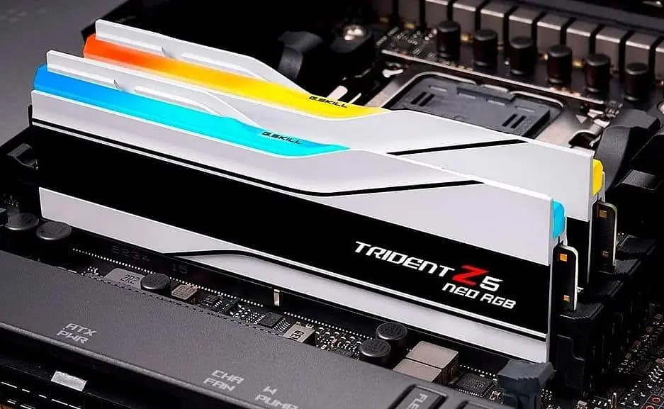 Модуль памяти G.Skill DDR5 32GB (2x16) Trident Z5 Neo 6000Mhz RGB White AMD EXPO CL30-36-36-96 1.35V (F5-6000J3036F16GX2-TZ5NRW) - фото 3