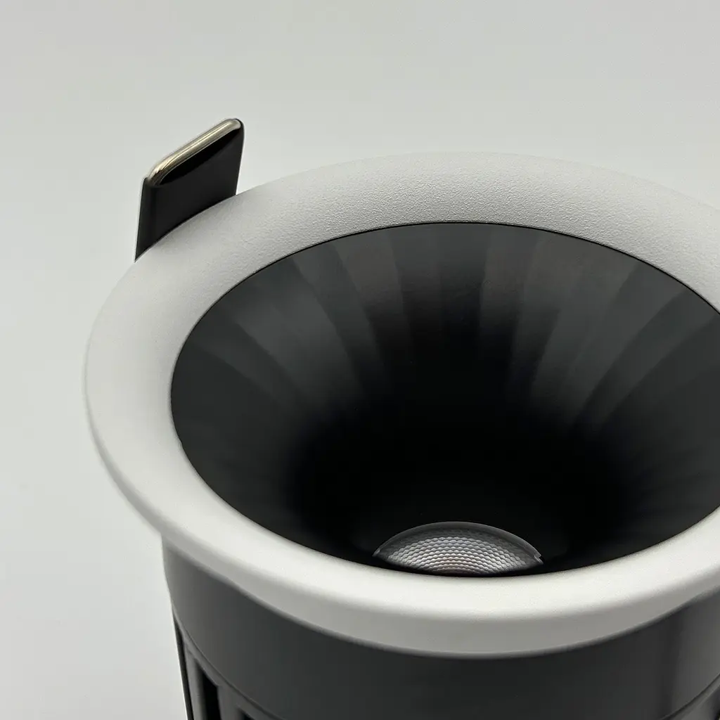 Вбудований світильник Skarlat RSL74298 12W WH+BK 4000K - фото 5