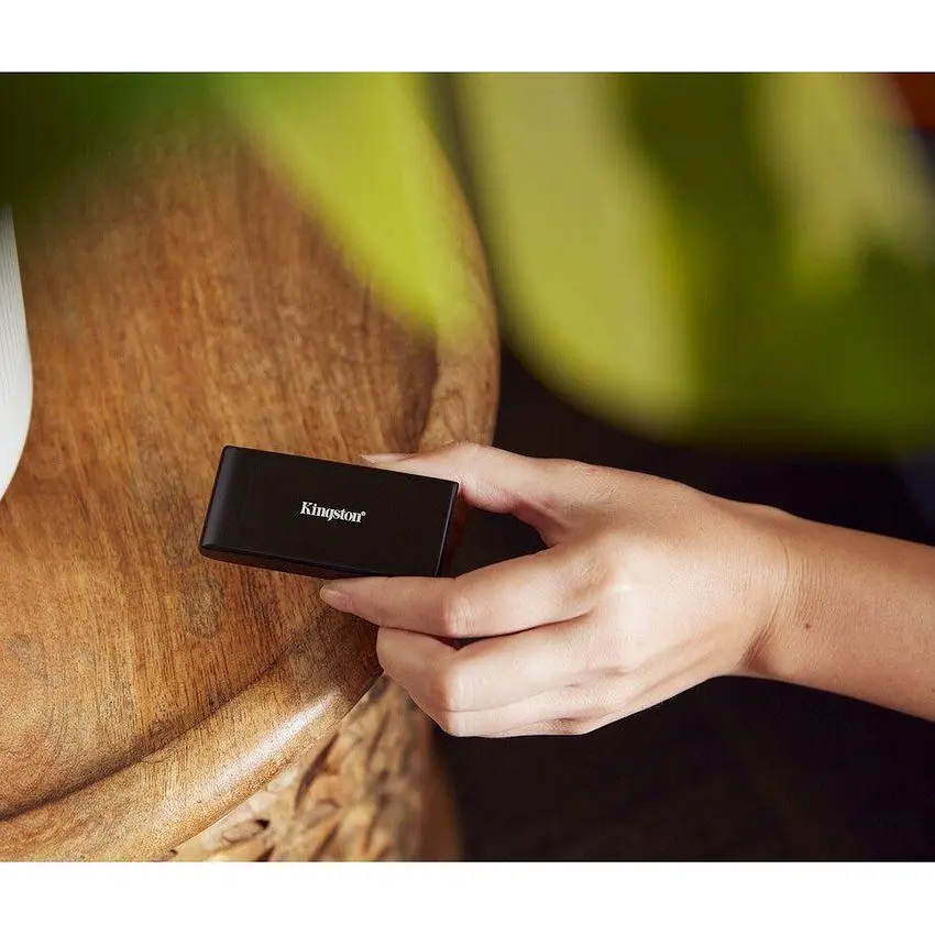  Зовнішній накопичувач SSD Portable USB-С Kingston SXS-1000, 1TB Black - фото 7