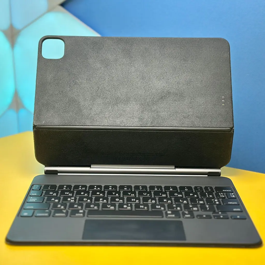 Чохол-клавіатура Apple Magic Keyboard для iPad Pro 11" 1th-4th / iPad Air 4th-5th / iPad Air 11" M2 Black [LL/A] Б/У [146425] - фото 2
