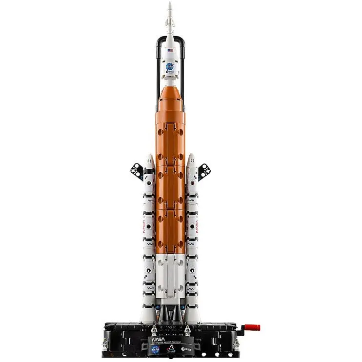 Конструктор LEGO Technic Ракета із системою космічного запуску NASA Artemis 632 деталі (42221) - фото 3