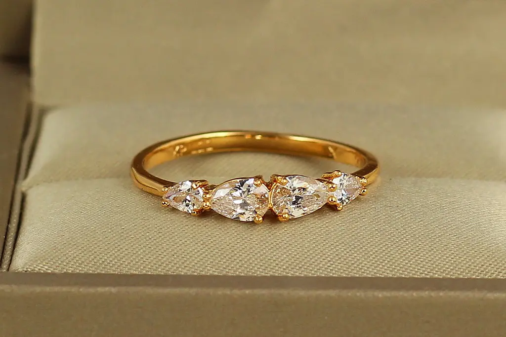 Кільце Xuping Jewelry Краплі щастя р 21 золотисте