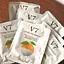 Тканевая витаминная маска для лица с экстрактом цитруса Bioaqua V7 Deep Hydration 30 г - миниатюра 2