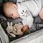 Іграшка-обіймашка BabyOno Веселий кролик з брязкальцем для малюків 25х25 см (2136278047) - мініатюра 5