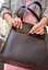 Шкіряна жіноча сумка шоппер Бетсі з кишенею темно-коричнева - мініатюра 9