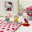 Коллекционная фигурка-сюрприз Sbabam You You Милашки Hello Kitty 39/CN23 - миниатюра 6