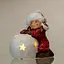 Новорічна фігурка з підсвіткою Дівчинка зі сніговою кулею з фарфори 12×7×12 см Червоний Yiwu CR-5-11 - мініатюра 2