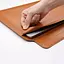 Чехол с подставкой WIWU SKIN PRO Portable Stand Sleeve 13.3" - миниатюра 2